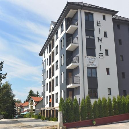 Binis Apartment ซลาตีบอร์ ภายนอก รูปภาพ
