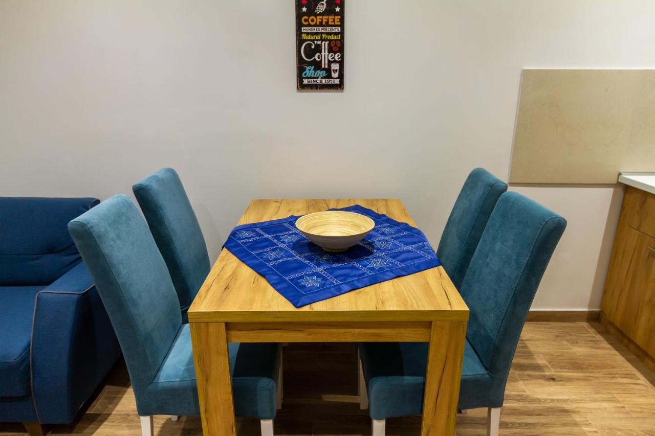 Binis Apartment ซลาตีบอร์ ภายนอก รูปภาพ